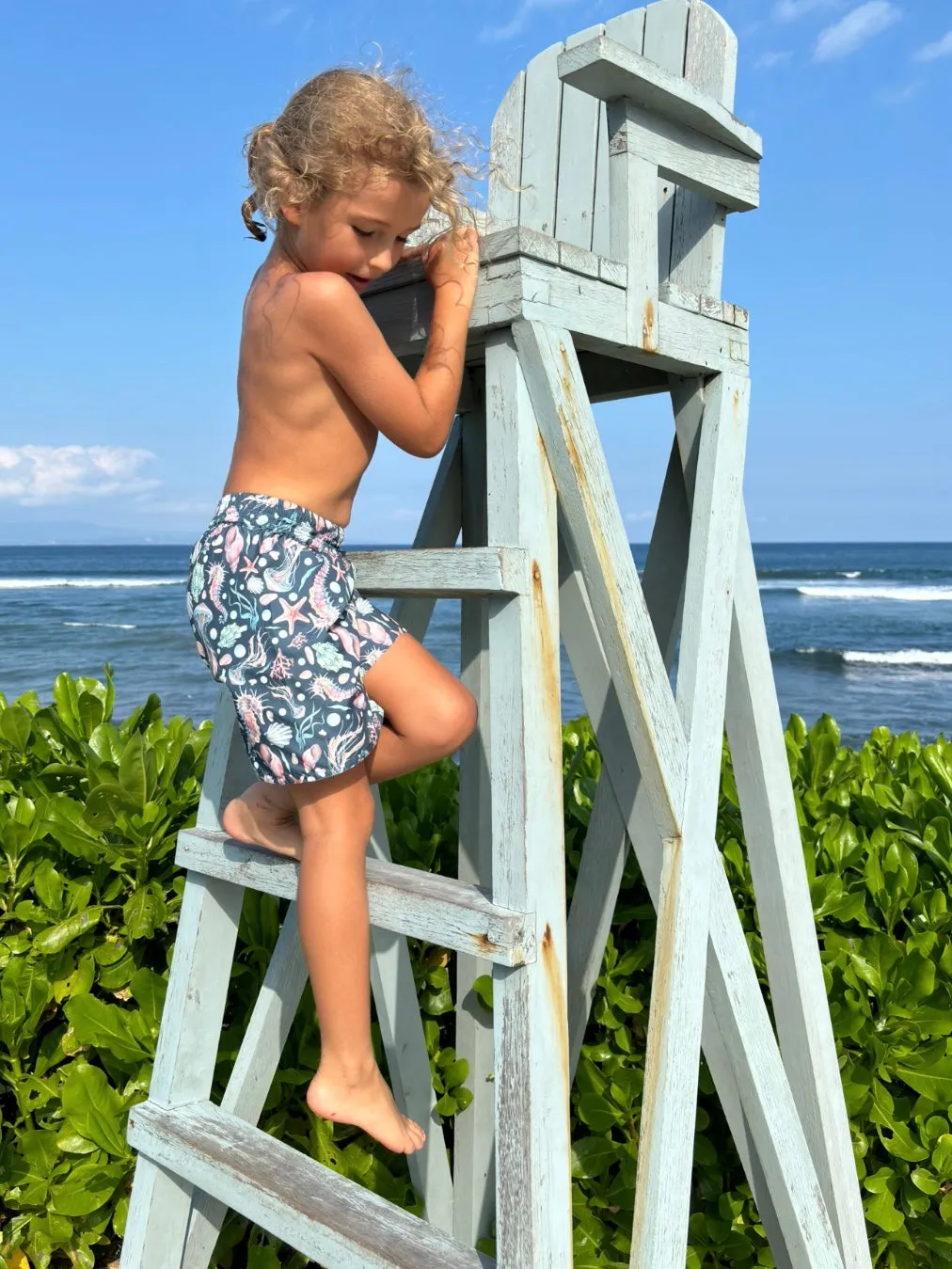 Swim shorts with Sealife print